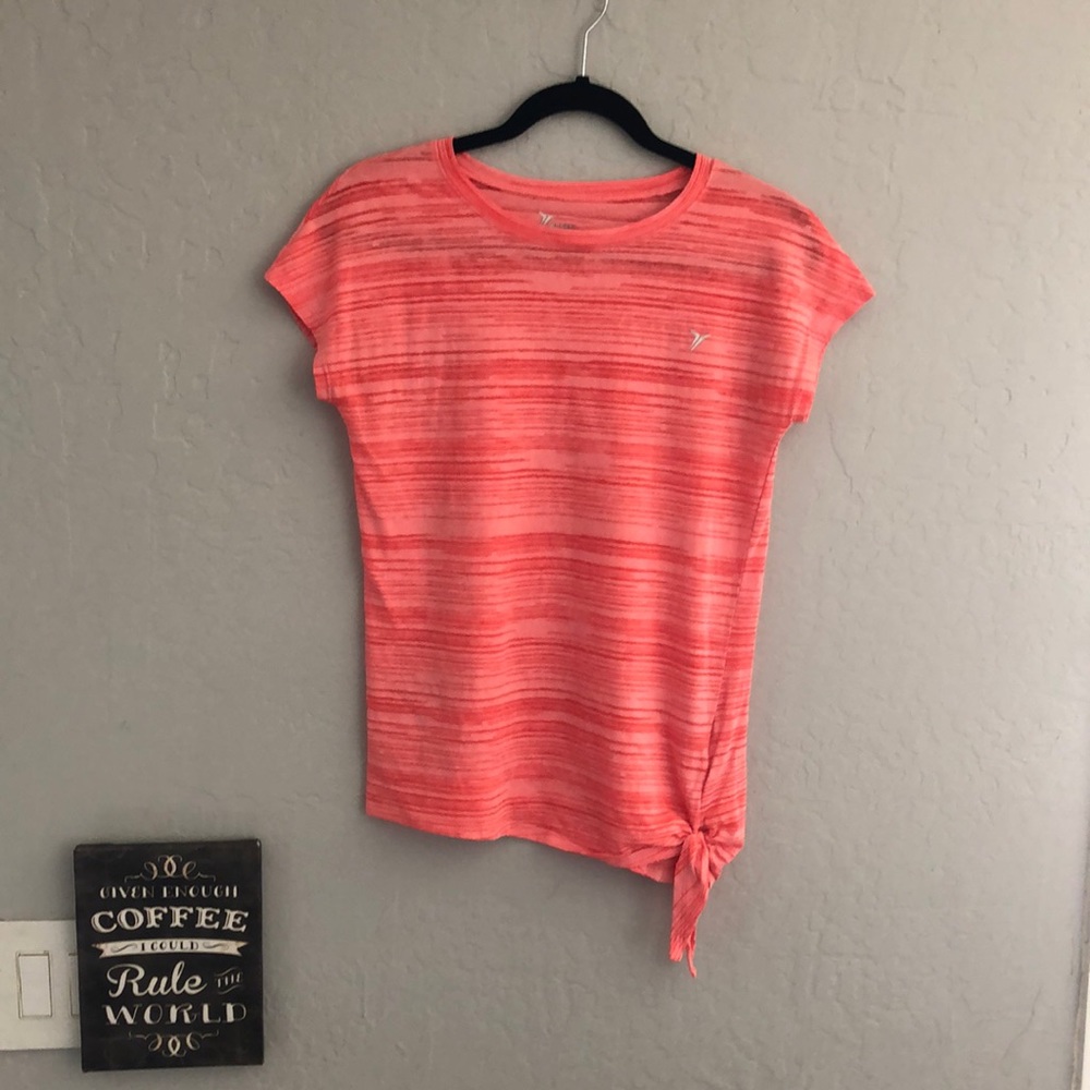 Old Navy Active wear t-shirt